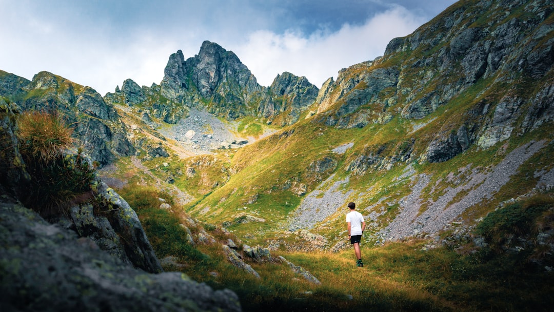 Unleashing the Wanderlust: How Outdoor Adventures Fuel the Soul Unleashing the Wanderlust: How Outdoor Adventures Fuel the Soul